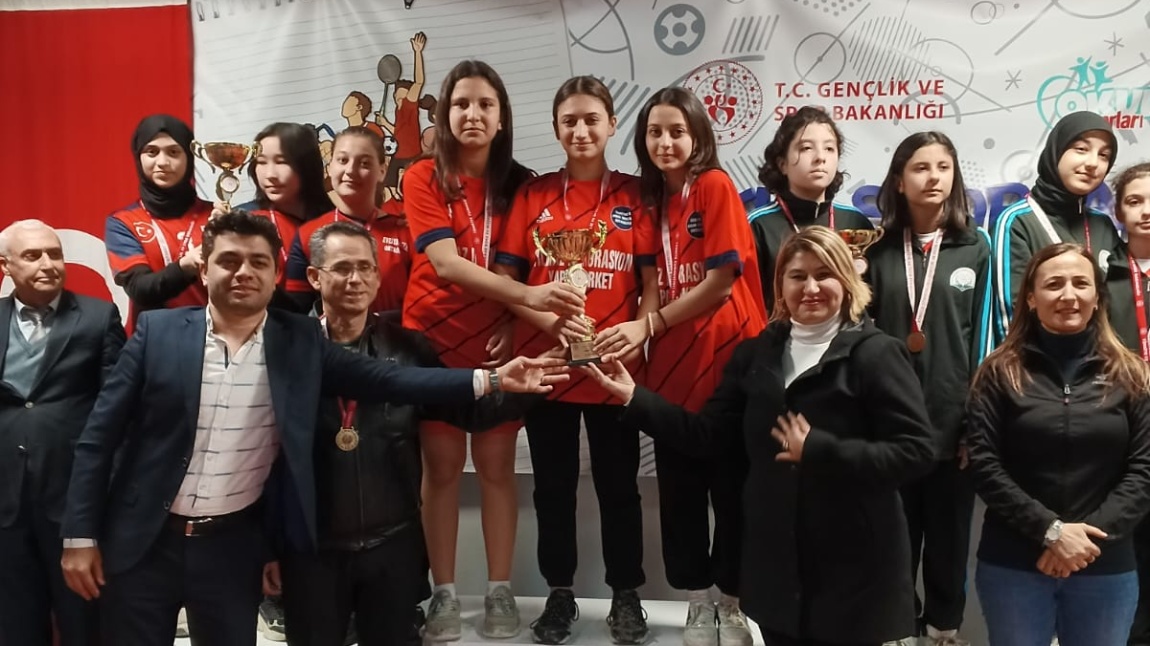 Yıldız Kızlar Masa Tenisinde Adana 1.siyiz
